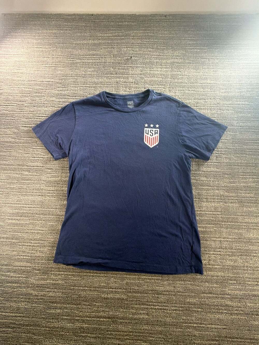 US Soccer Official Merchandise T-Shirt Navy Blue Size M